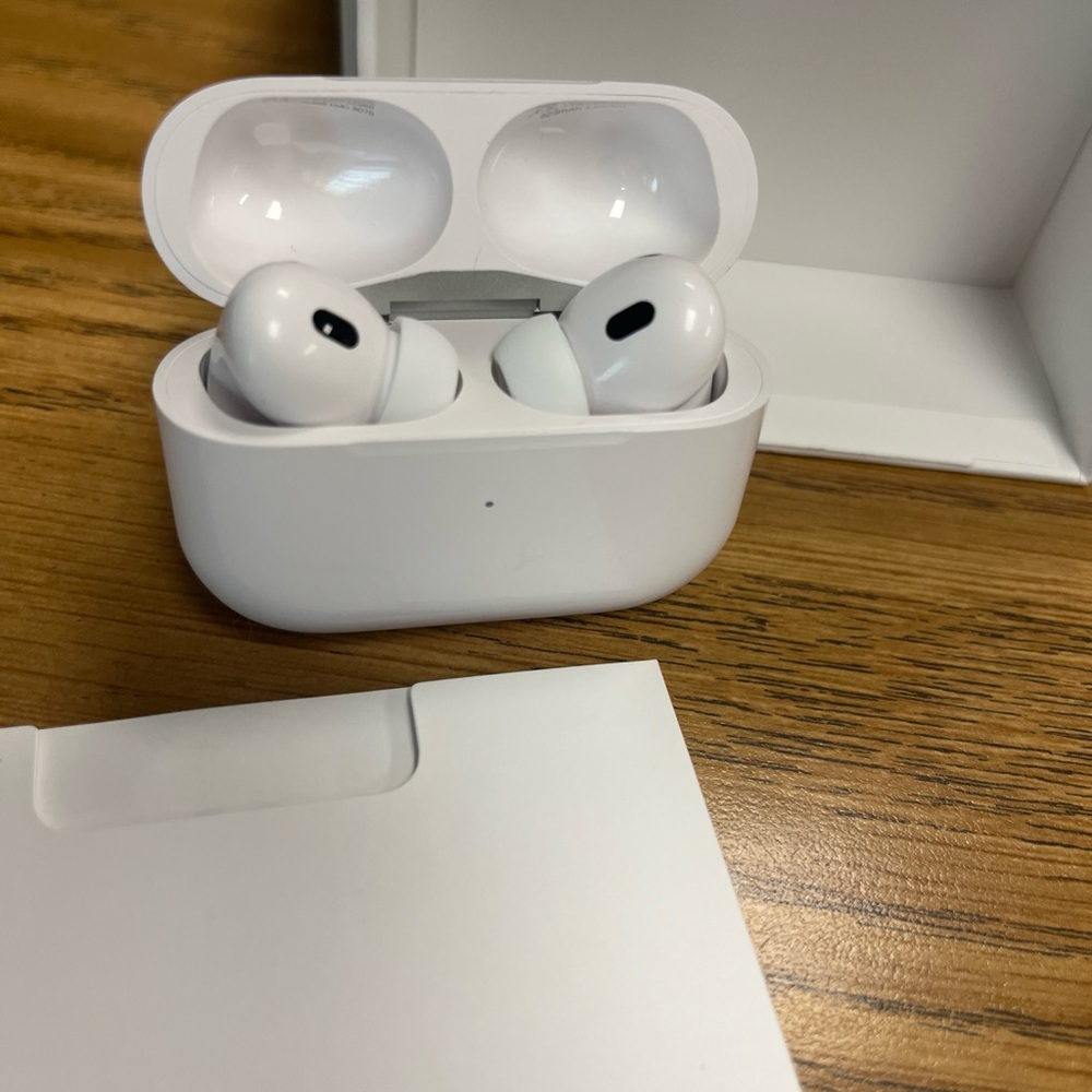 AirPods gen 2 pro